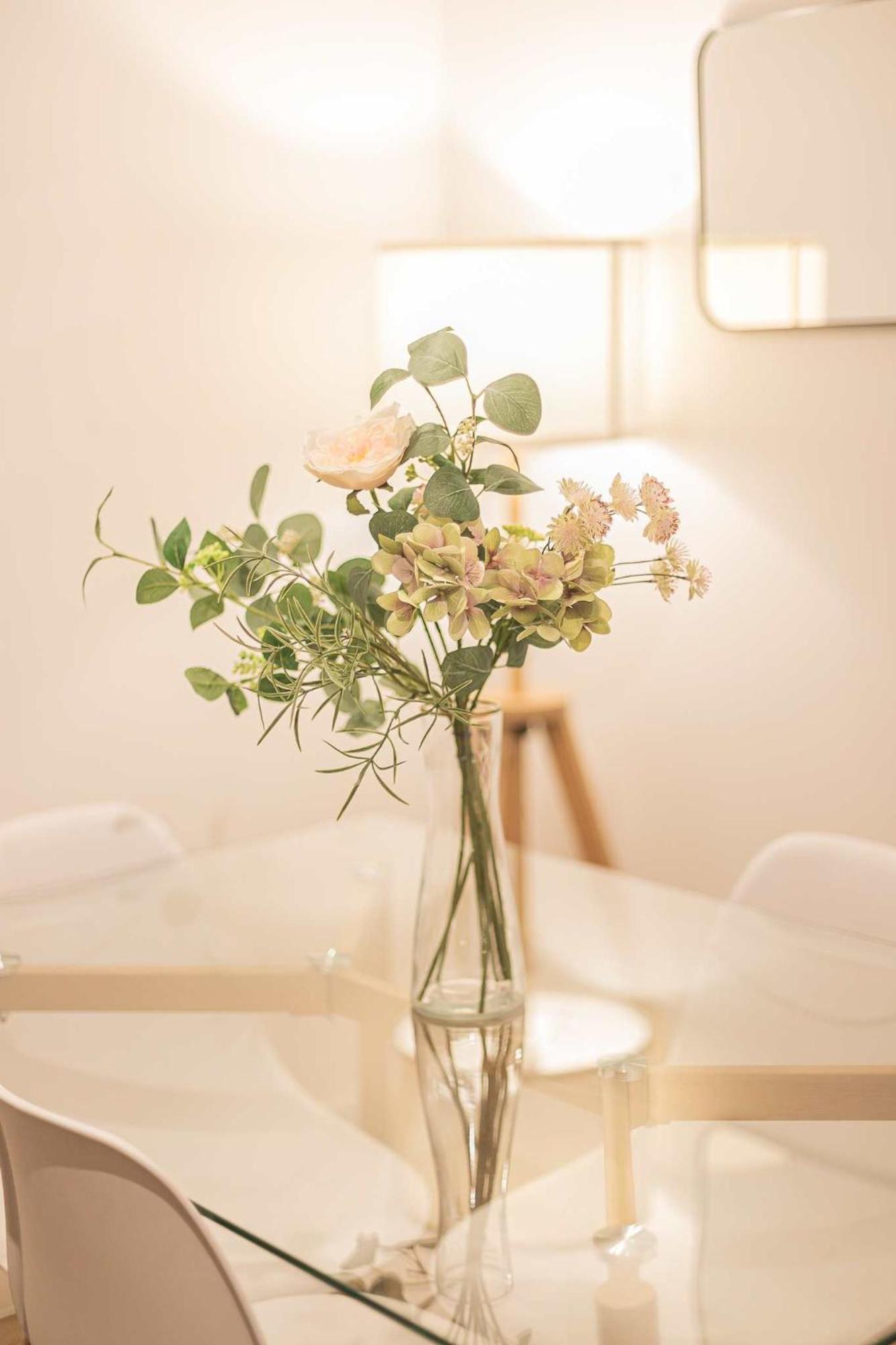 And Cozy Steps Away From Clinica Condes Apartamento *